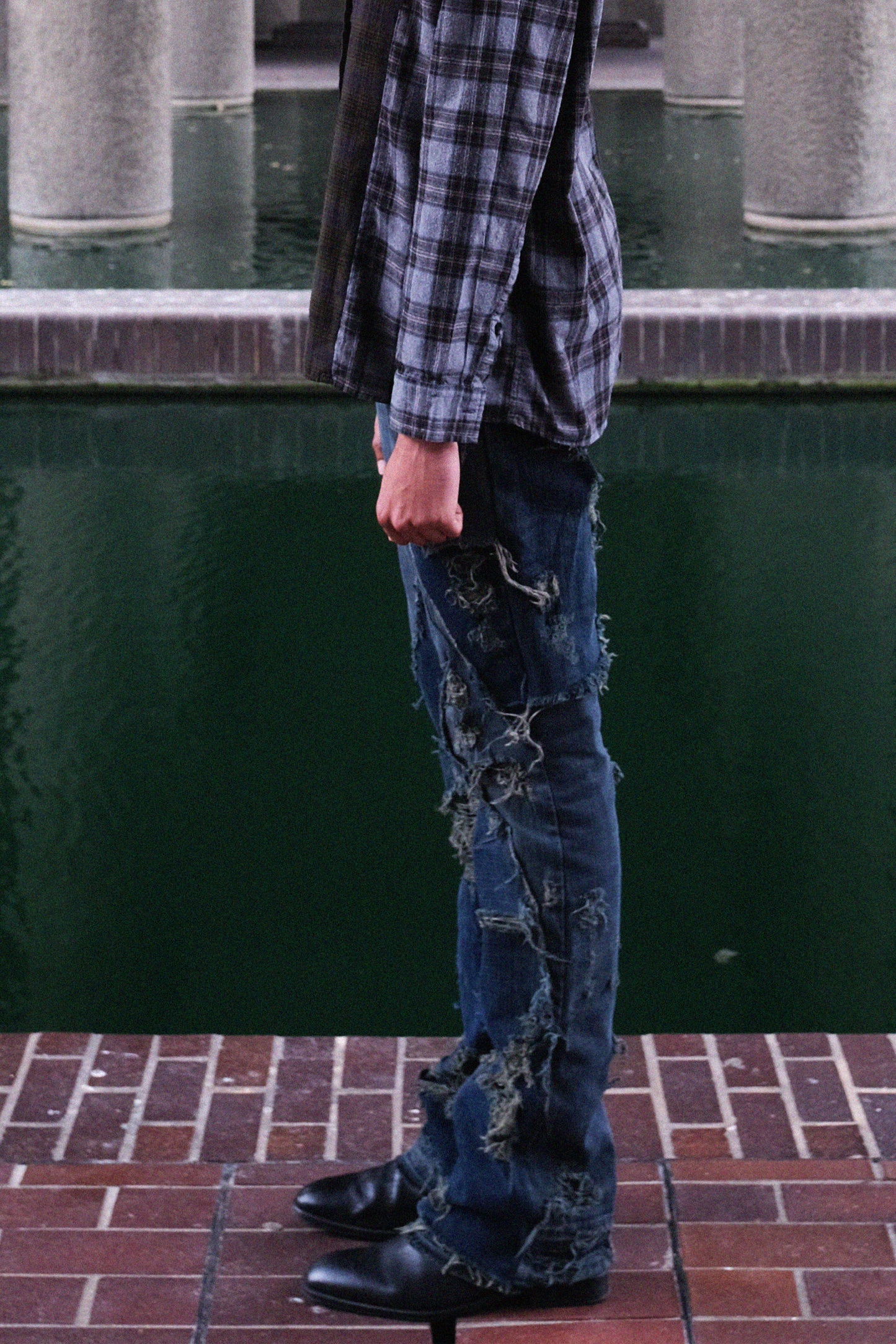 SLASH TONE JEANS